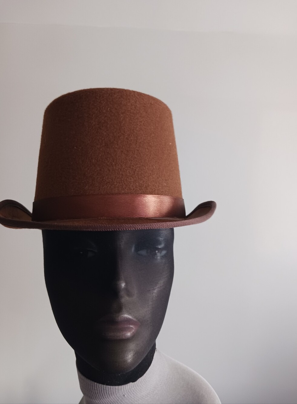 Brown Felt Coachmans Top Hat Costume Accessory Small Top NWOT - Picture 3 of 12